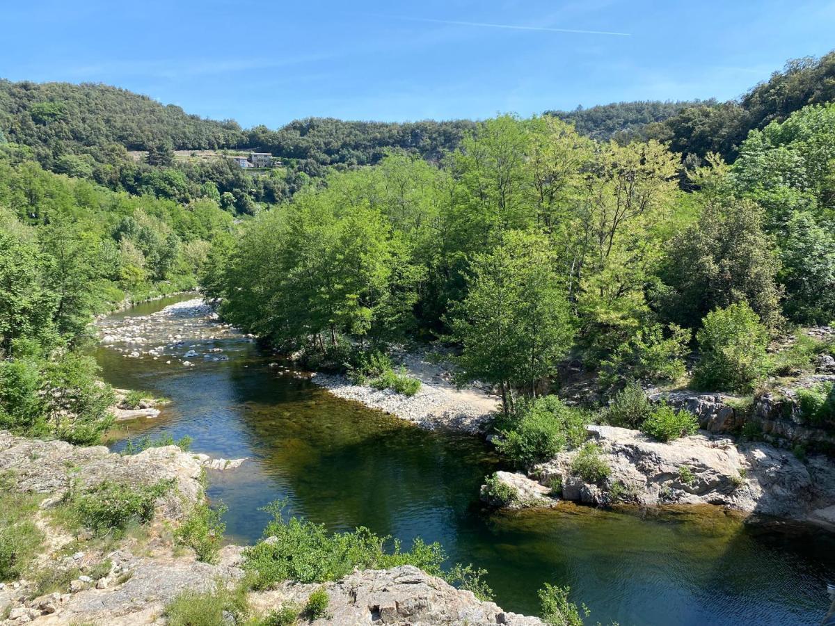 La Petite Caserne - Gite 4 Etoiles - Pont-de-Labeaume エクステリア 写真