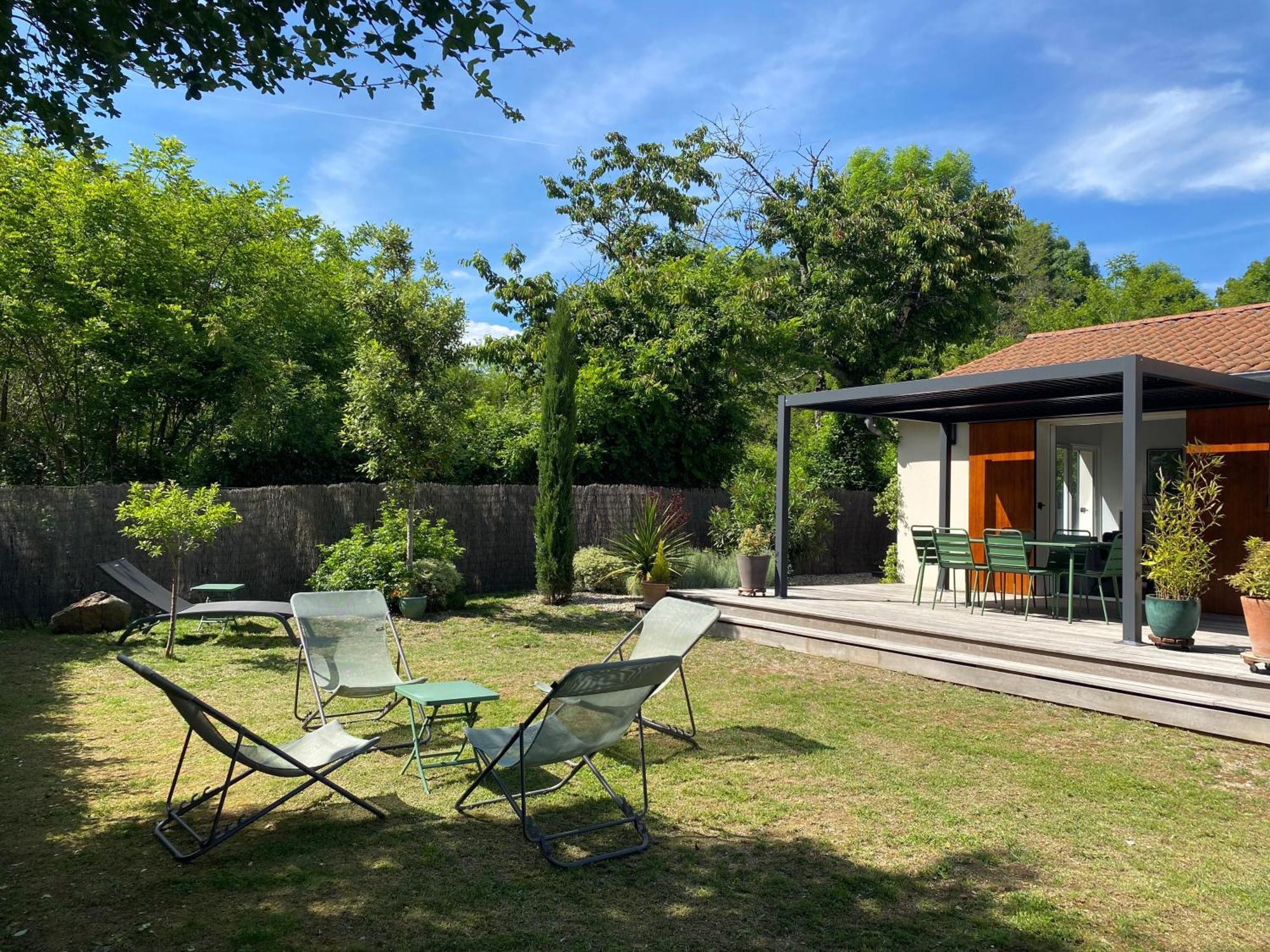 La Petite Caserne - Gite 4 Etoiles - Pont-de-Labeaume エクステリア 写真