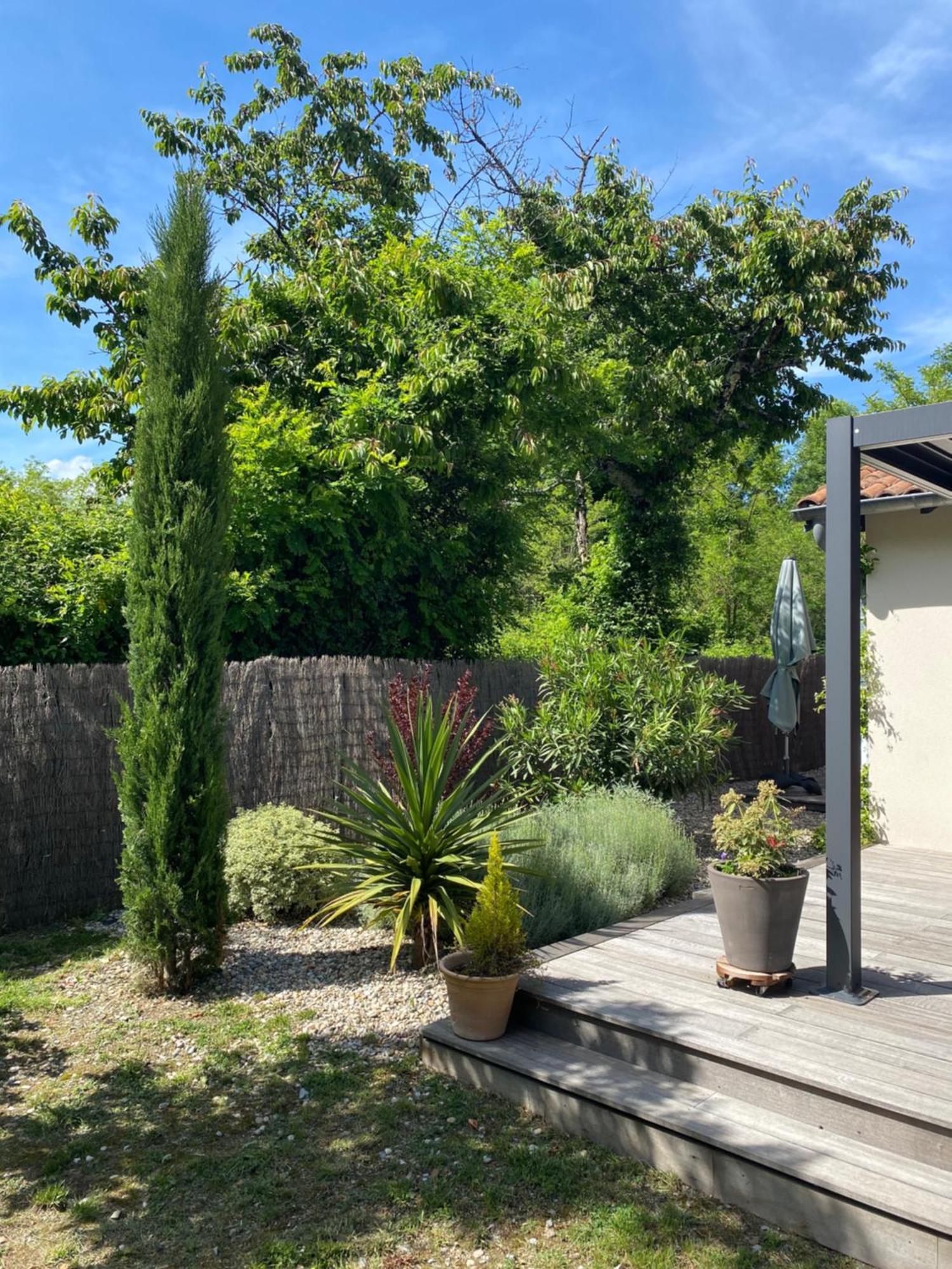 La Petite Caserne - Gite 4 Etoiles - Pont-de-Labeaume エクステリア 写真